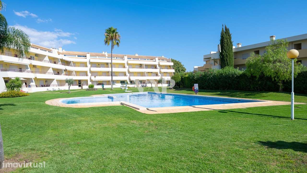 Apartamento T2+1 com Piscina próximo da Marina de Vilamoura - Grande imagem: 5/25