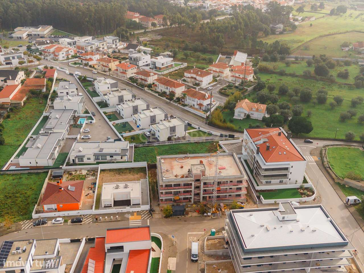 EDIFÍCIO ESSENZA | PARCEIROS — T4 NOVO - Grande imagem: 2/14