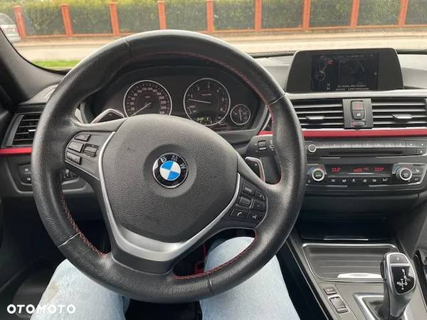 BMW Seria 3 330d xDrive Sport Line - 1