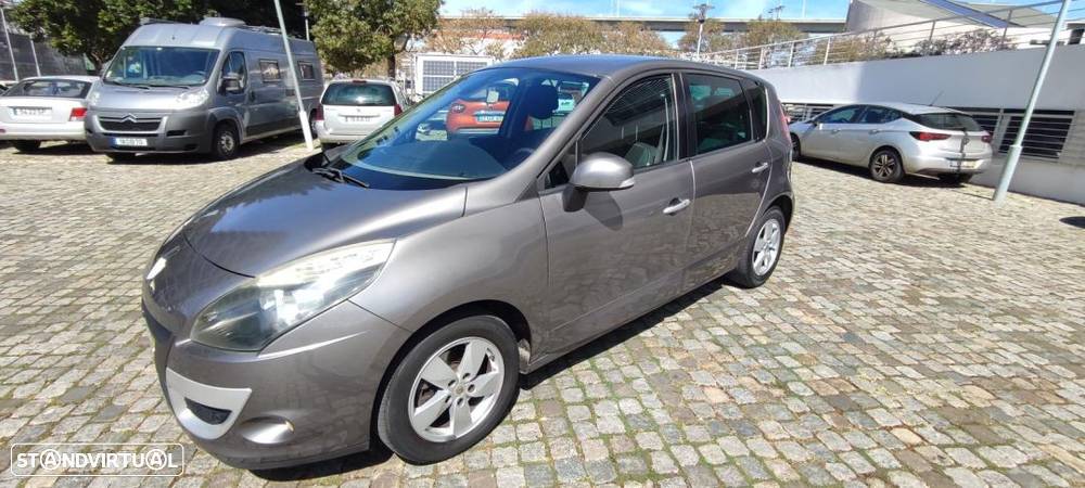 Renault Scénic 1.5 dCi Dynamique S - 2