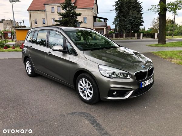 BMW Seria 2 218i - 1