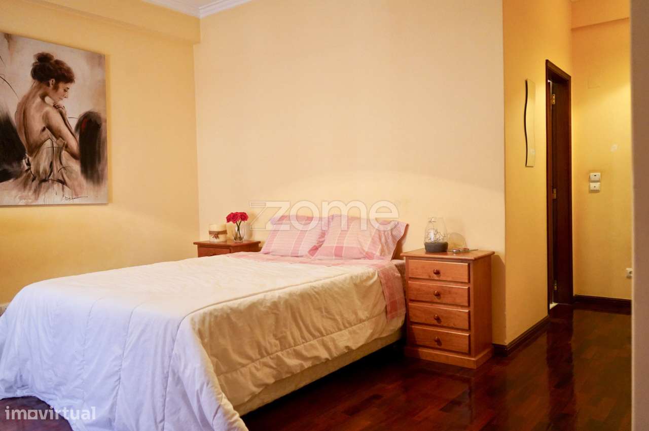 Apartamento T3 - Vale Mourão-16