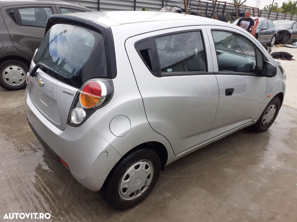 Geam dreapta fata Chevrolet Spark M 300 1.0 benzina - 3