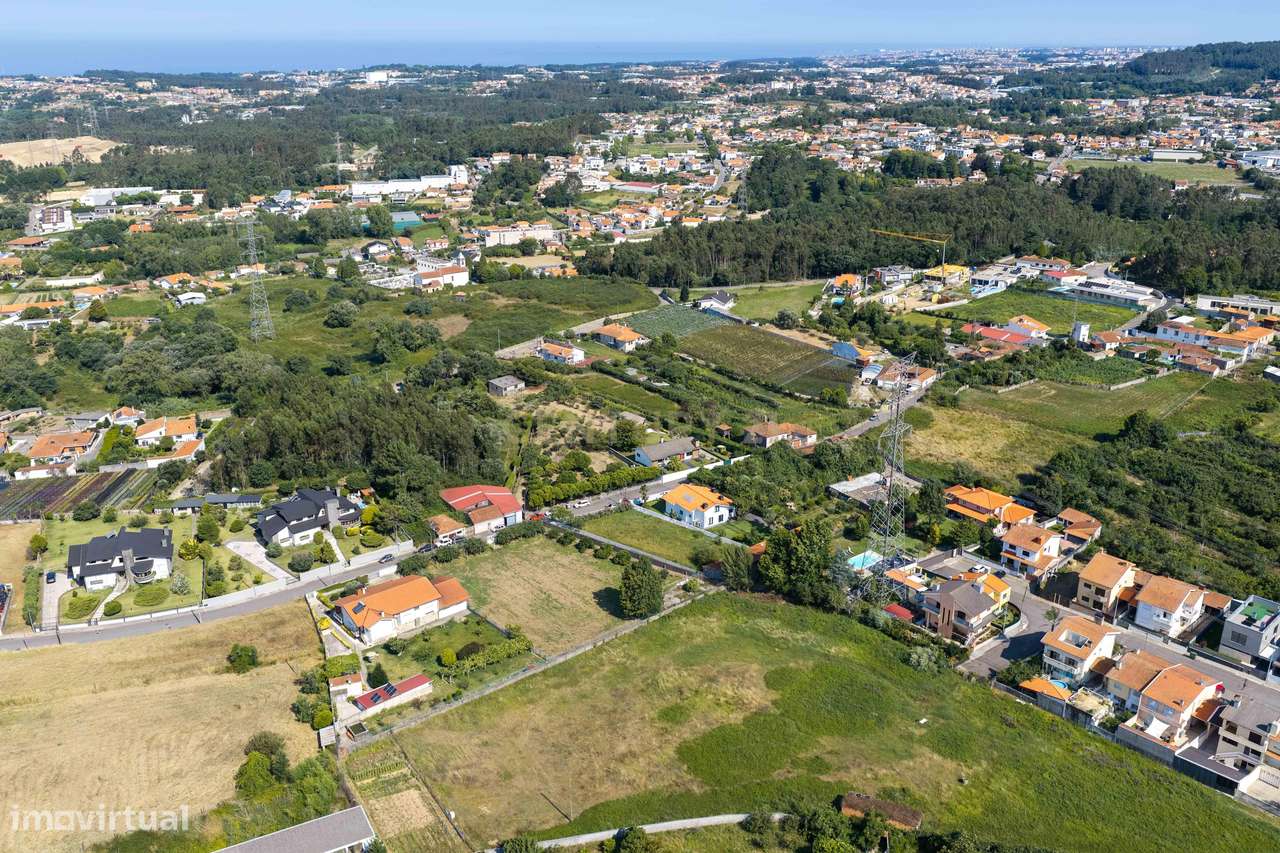 Terreno para construção já vedado em 4 frentes-10