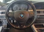 BMW 318 d Touring - 23