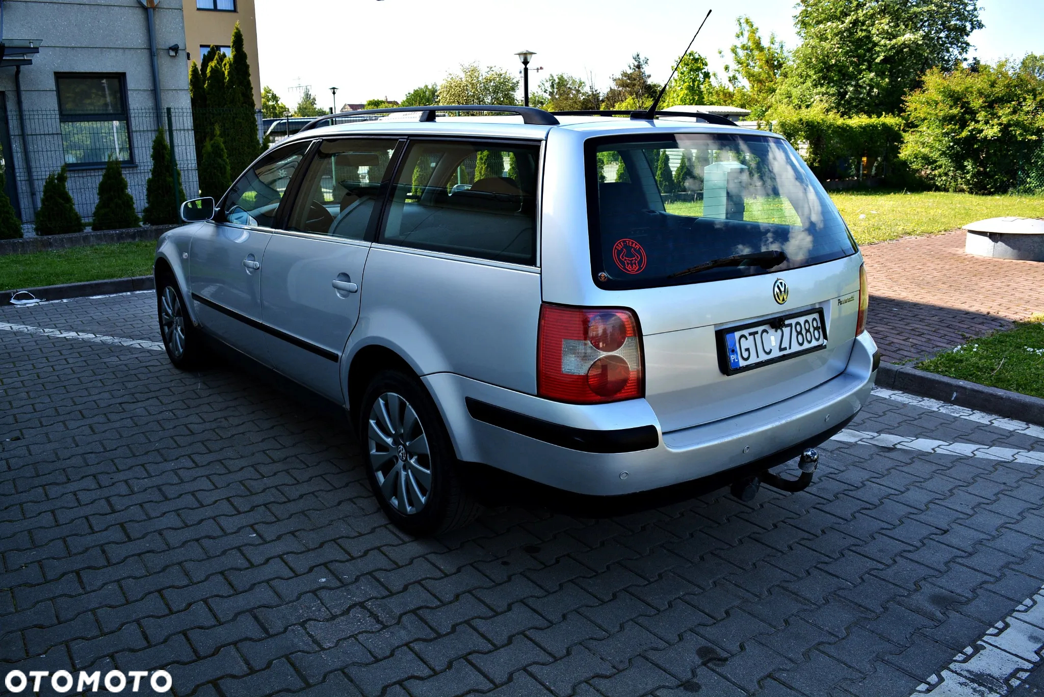 Volkswagen Passat 1.9 TDI Comfortline - 4