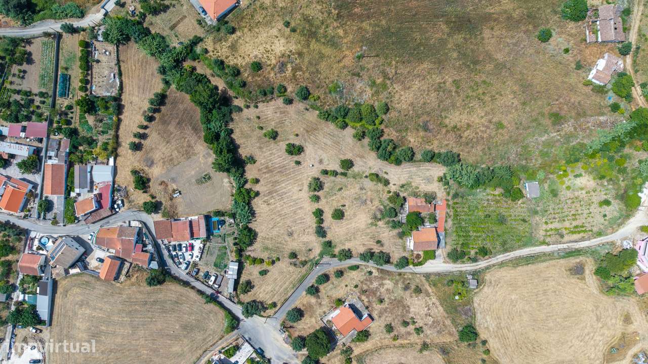 Quinta com 9320m2 em São João dos Montes (Alhandra) - Grande imagem: 4/45