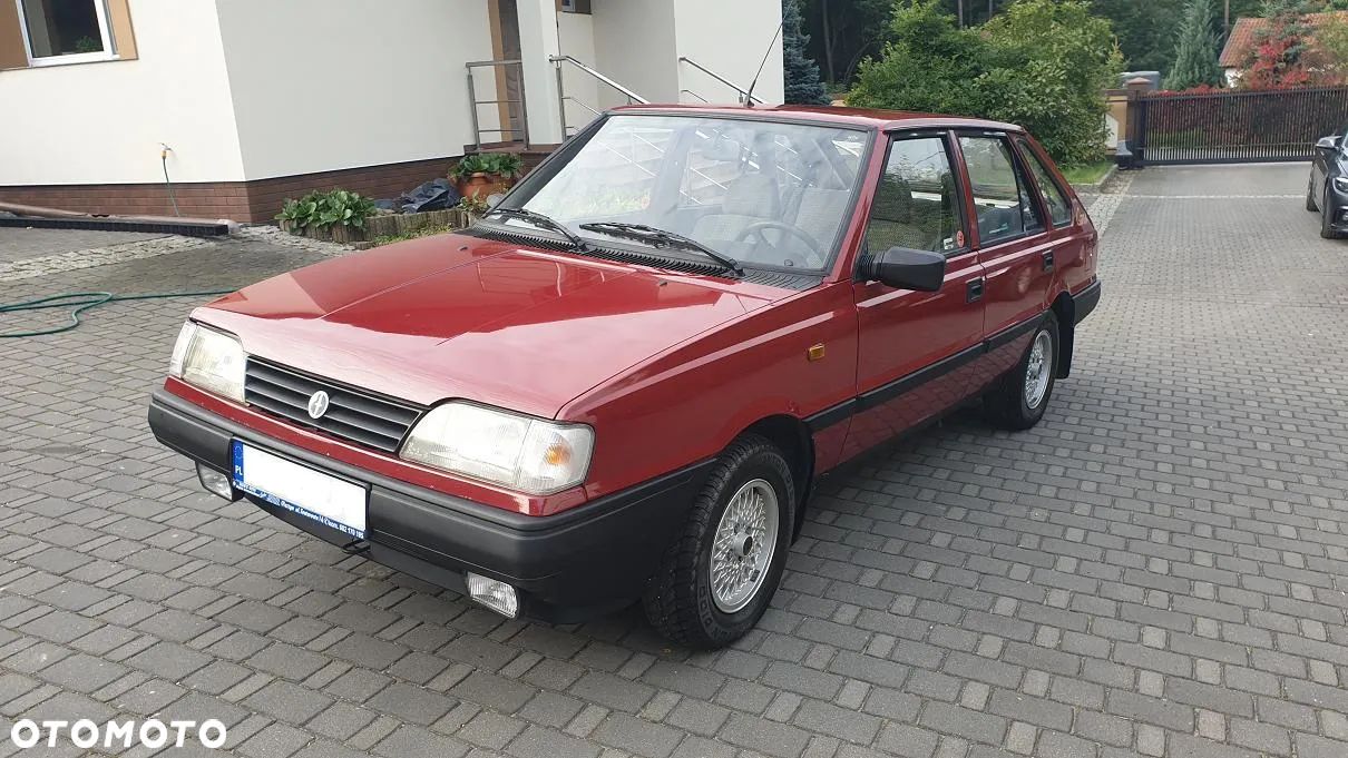 Polonez Caro - 1