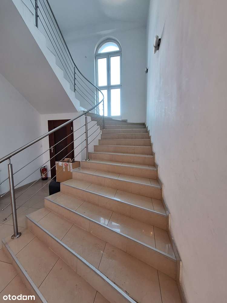 Lokal z witryną i bezpłatnym parkingiem w centrum - Pełny obrazek: 5/7