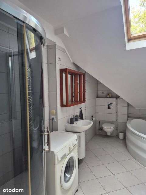 Komorów dwa domy blisko Wkd-10