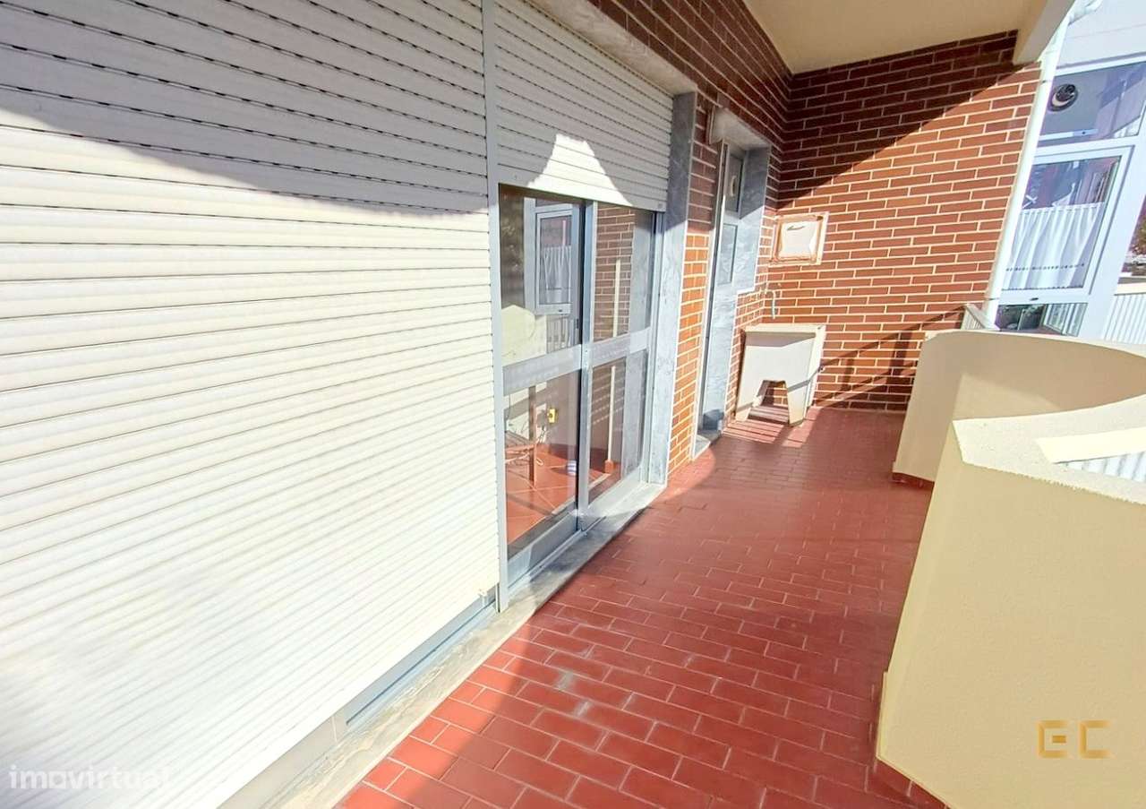 Apartamento T2 -   Alto do Forno!-12