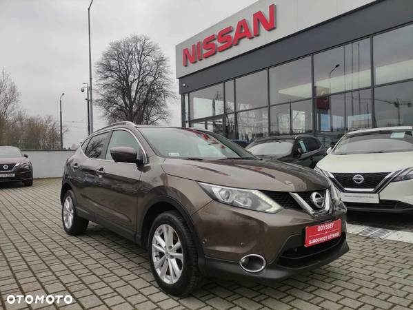 Nissan Qashqai 1.6 DCi 4x4 Tekna - 4