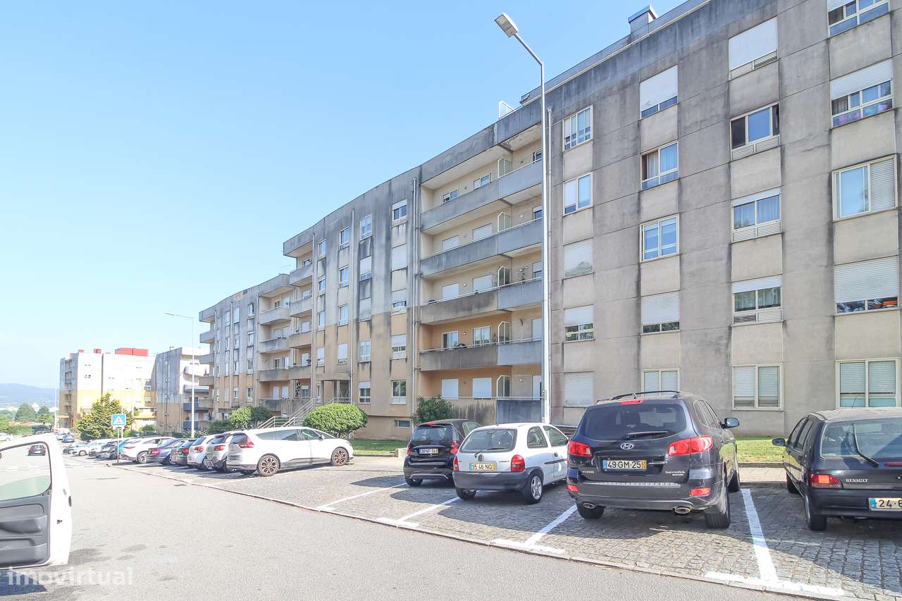 T2 Condomínio c/ Piscina | Varanda e Exp. Solar Sul | Valongo-24