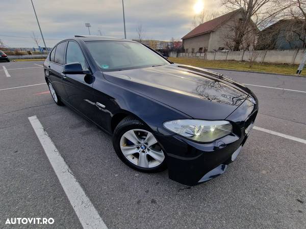 BMW Seria 5 530d Blue Performance Sport-Aut. - 38