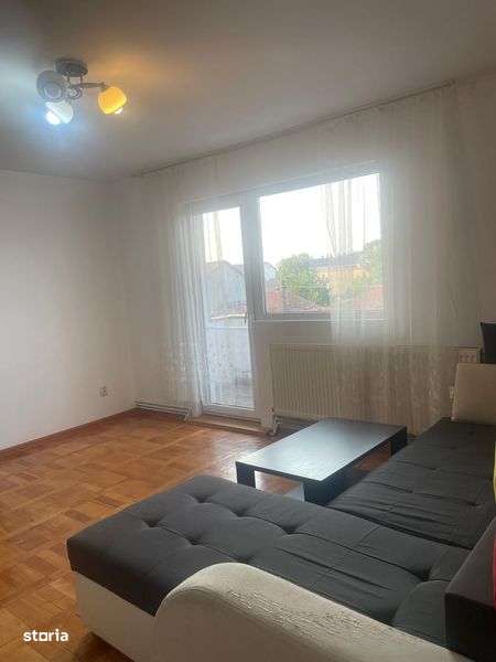 Vand apartament , 2 camere , etaj 2 , semidecomandat, micro 5 - Imagine principală: 5/8