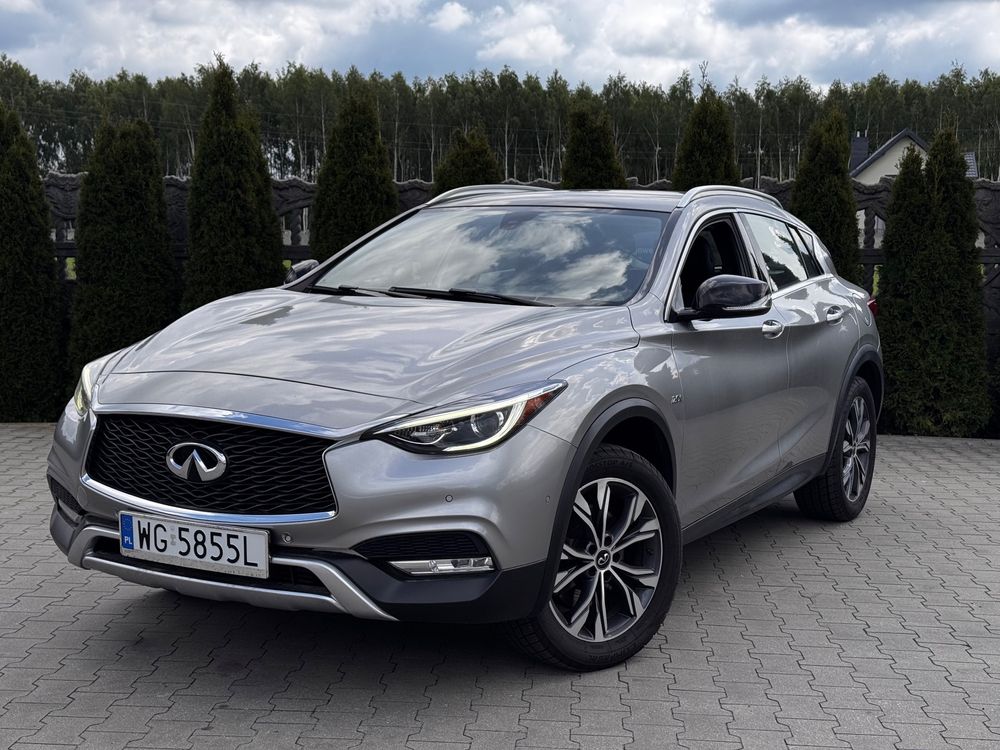 Infiniti QX30 2.0t Premium AWD 7DCT 2017