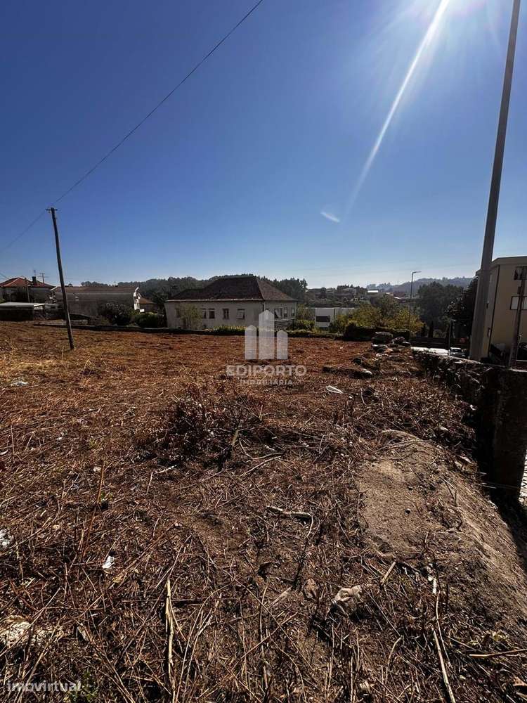 Moradia e Terreno com 3.000 m² em Lordelo- Paredes-20