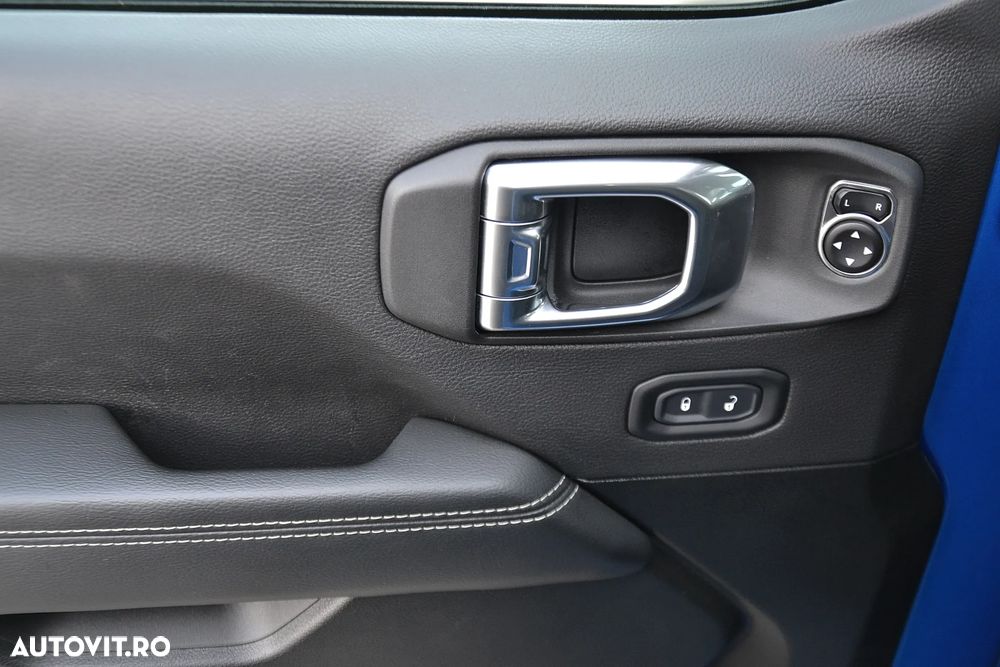 JEEP Gladiator Overland 3.0d V6 264cp 39871 km - 24