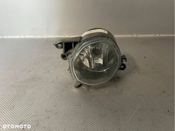 Halogen Reflektor przeciwmgłowy przedni prawy Audi A4 B5 8D0941700B - 1