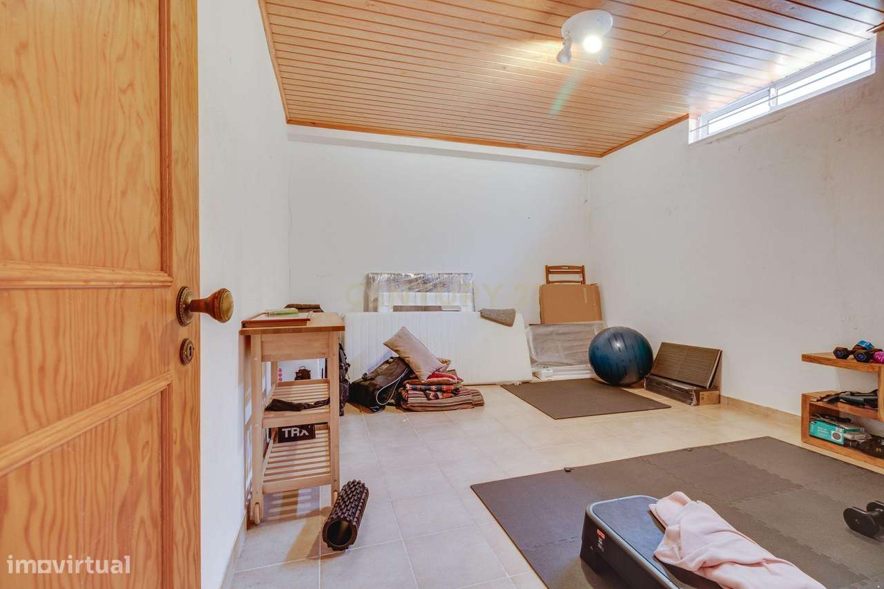 Elegância, Harmonia e Exclusividade — O Seu Refúgio de Luxo na Costa d-36