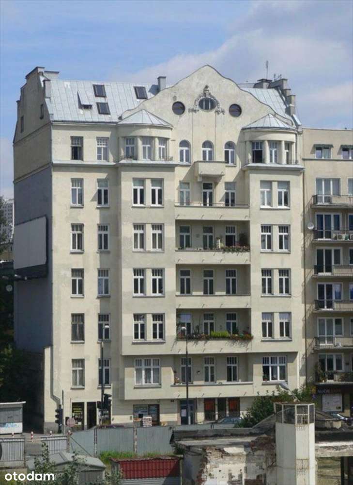 Kawalerka z antresolą przy Hali Koszyki-0