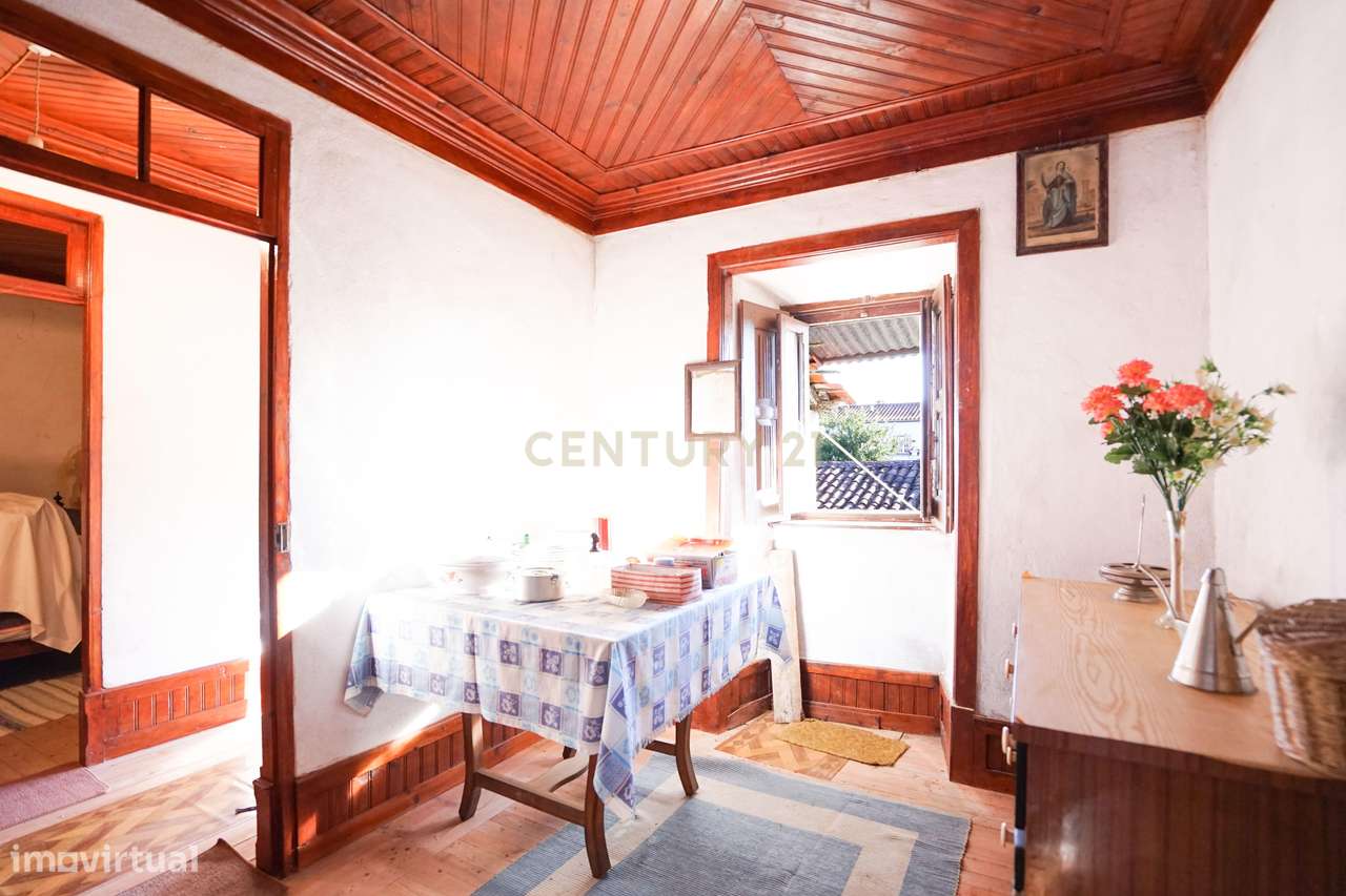 Moradia T3 com anexos e pátio com vistas deslumbrantes e possibilidade - Grande imagem: 4/13