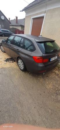 BMW Seria 3 316d Touring Advantage - 21