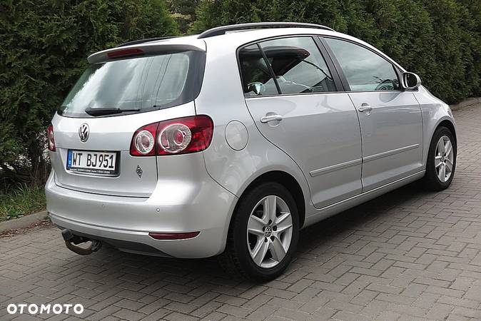 Volkswagen Golf Plus - 11