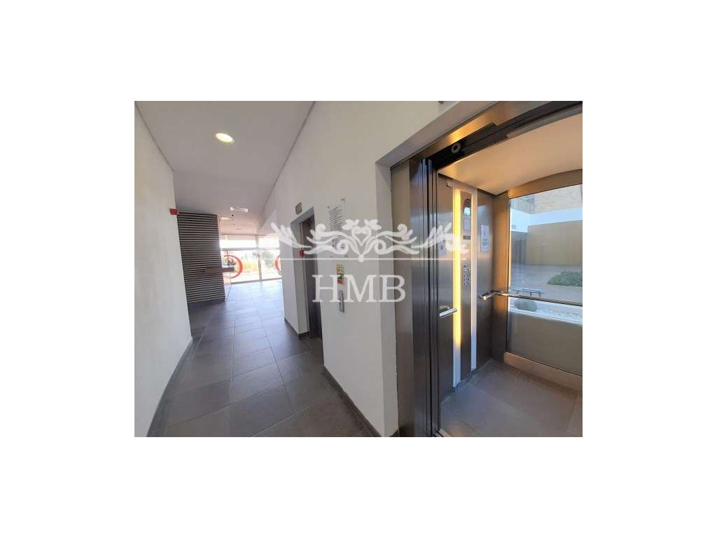 Exclusivo T2 com Terraço Exclusivo e Vista Ria em Empreendimento 4 ...-15