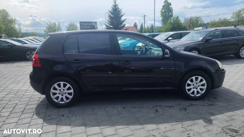 Volkswagen Golf 1.6 Comfortline - 5