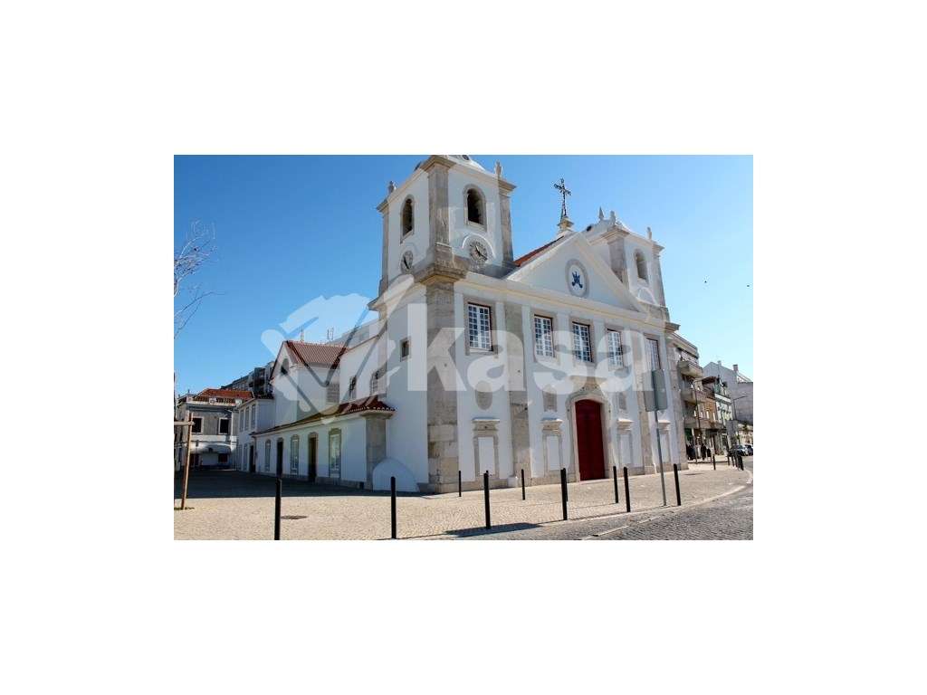 T3 Totalmente Remodelado na Quinta da Lomba-14