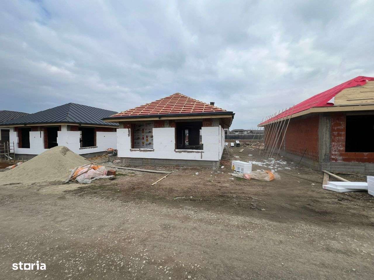 Casa 3 camere Clinceni racordata la toate utilitatile, STB la 200m! - Imagine principală: 4/6