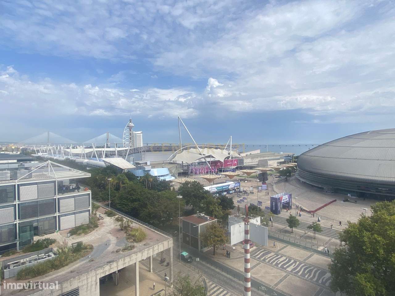 Apartamento T2 Duplex com vista rio em zona nobre de Lisboa - Grande imagem: 3/22