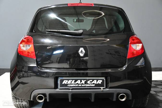 Renault Clio ver-2-0-16v-rs - 18