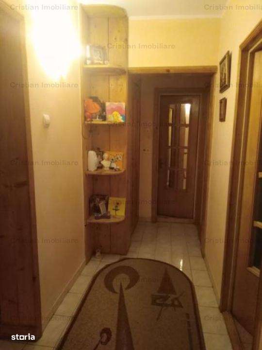 Spatios  Etaj 1 apart 2 cam 57mp Vidin conf 1 decomandat - Imagine principală: 4/12