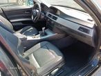 BMW 318 d Navigation Sport - 24