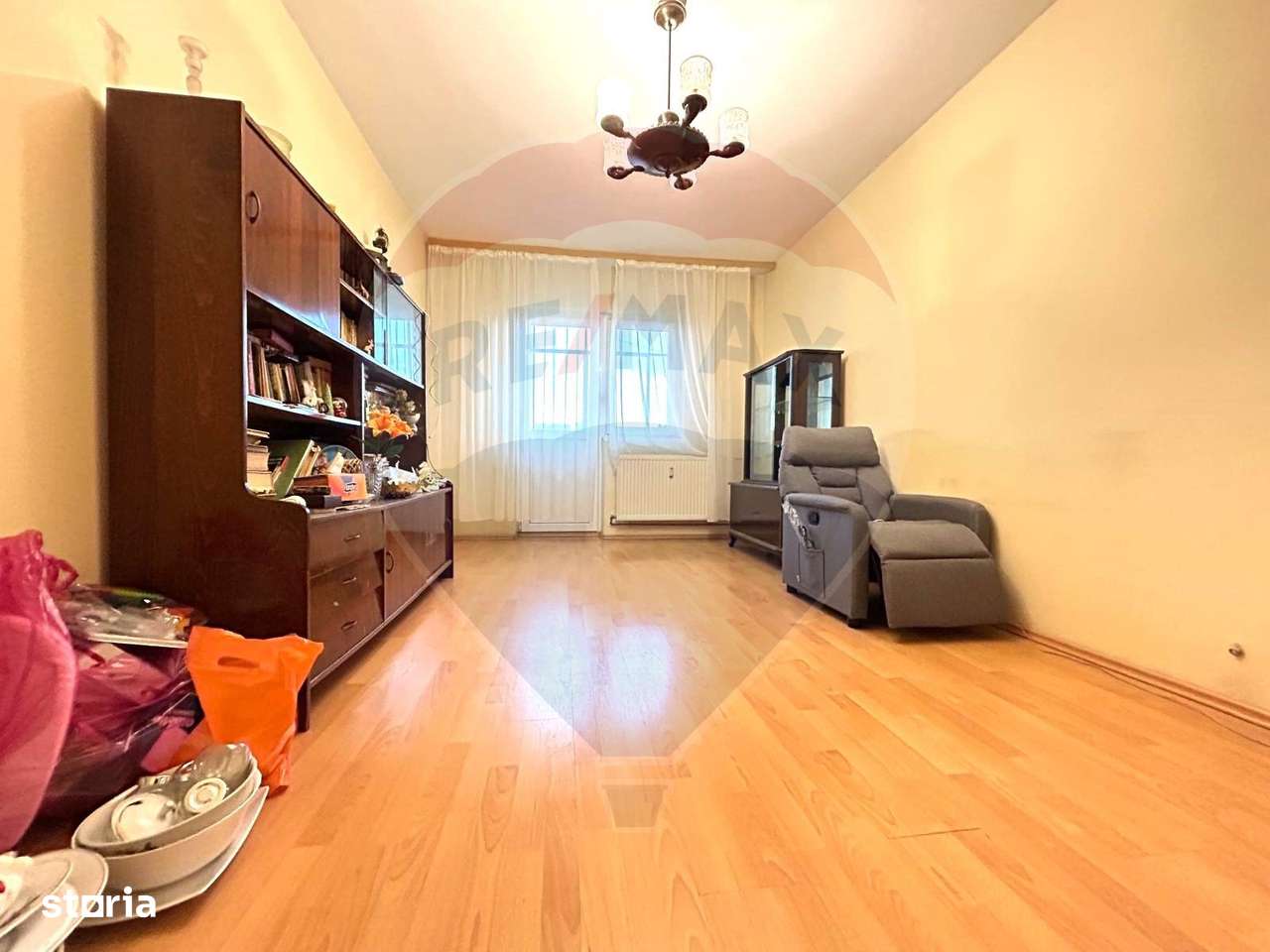 Apartament cu 3 camere de vânzare în zona Drumul Gazarului-3