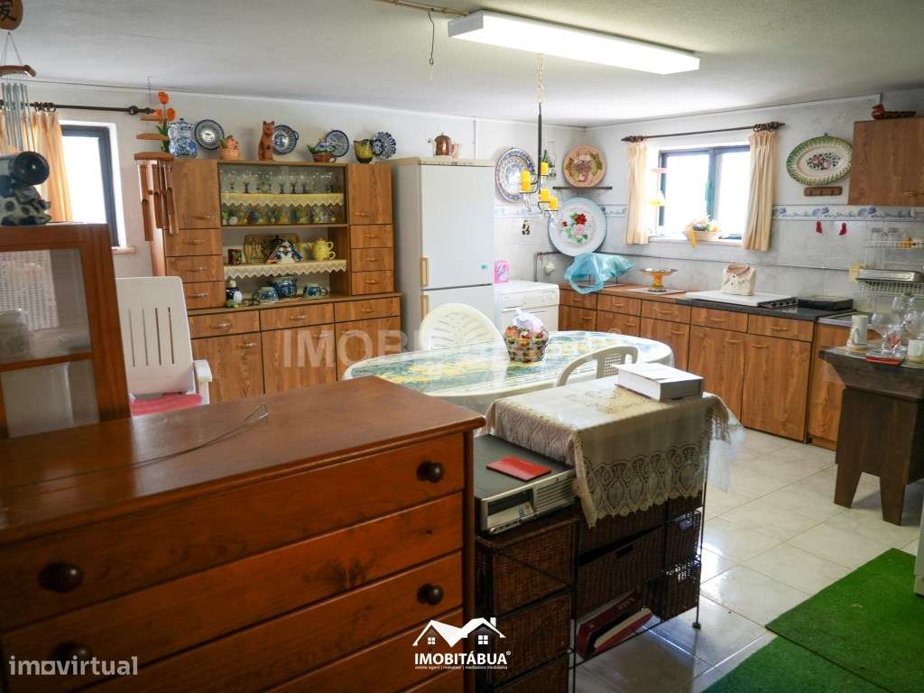 Moradia T5 com Piscina (Jacuzzi Integrado), Jardim e Churrasqueira-28