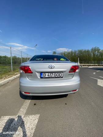 Toyota Avensis 1.6 Executiv - 5