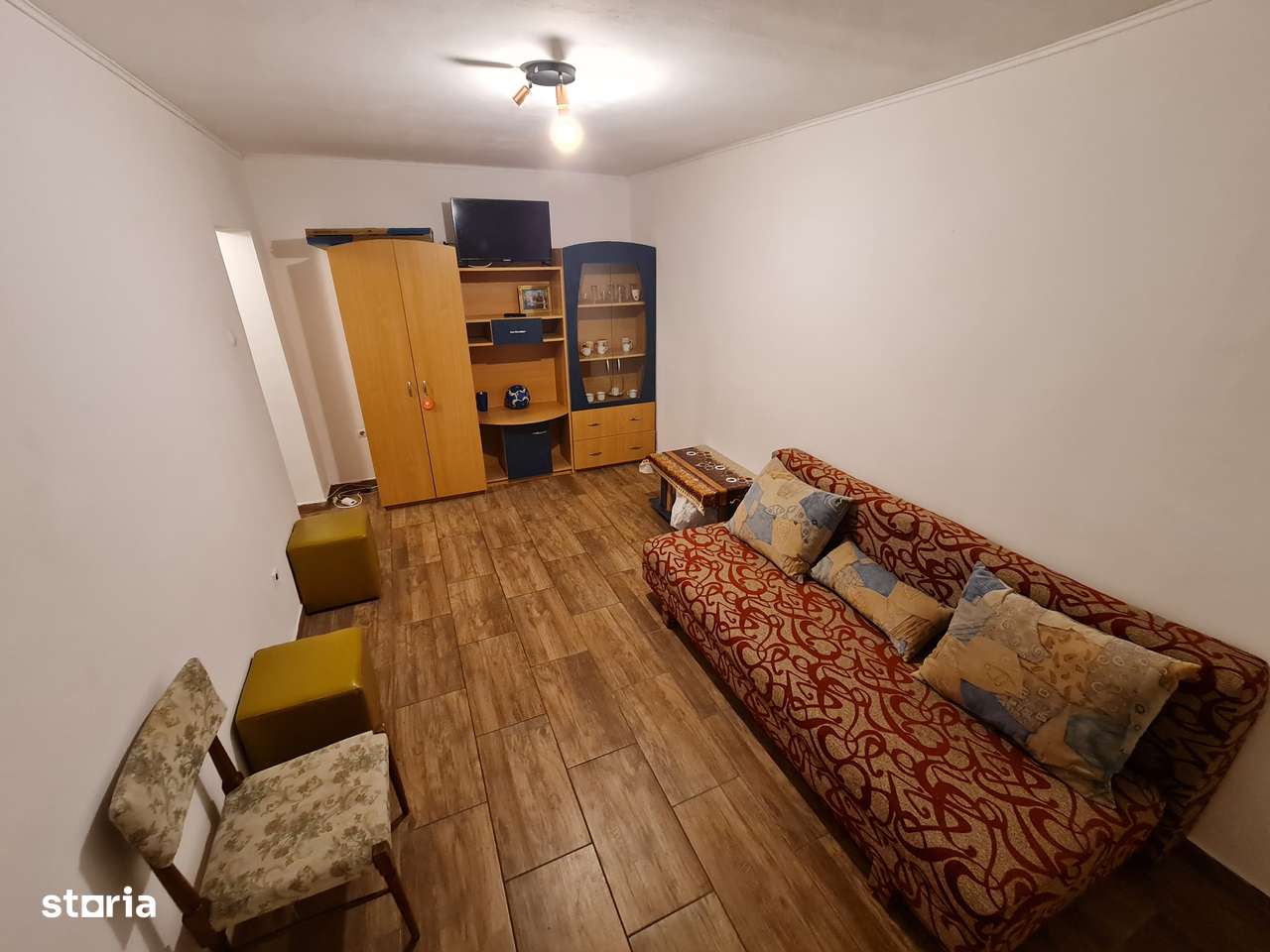 Inchiriez Garsoniera Confort 1 Moderna cu Balcon Micalaca Simfoniei - Imagine principală: 4/18