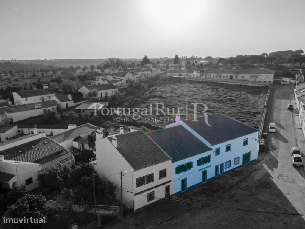 2 moradias de habitação e serviços em São Cristóvão - Montemor-o-Novo - Grande imagem: 2/41