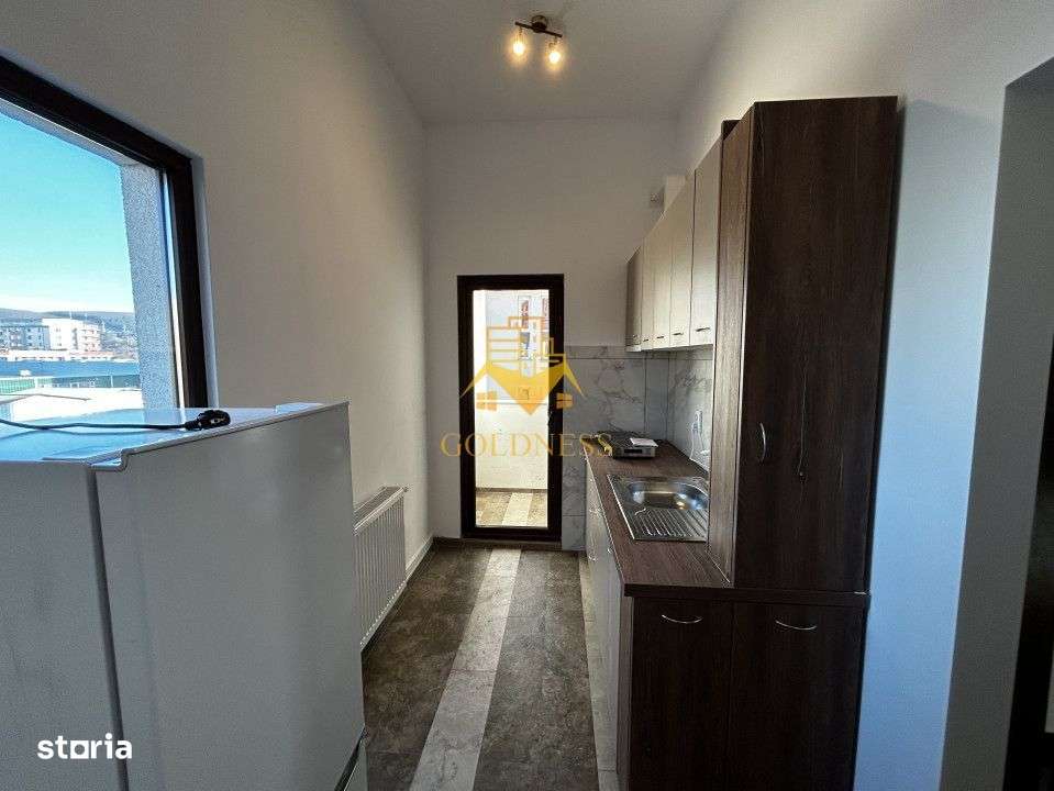 garsoniera, 35 mp, bloc nou, balcon, Floresti, zona BMW, Metro - Imagine principală: 4/6