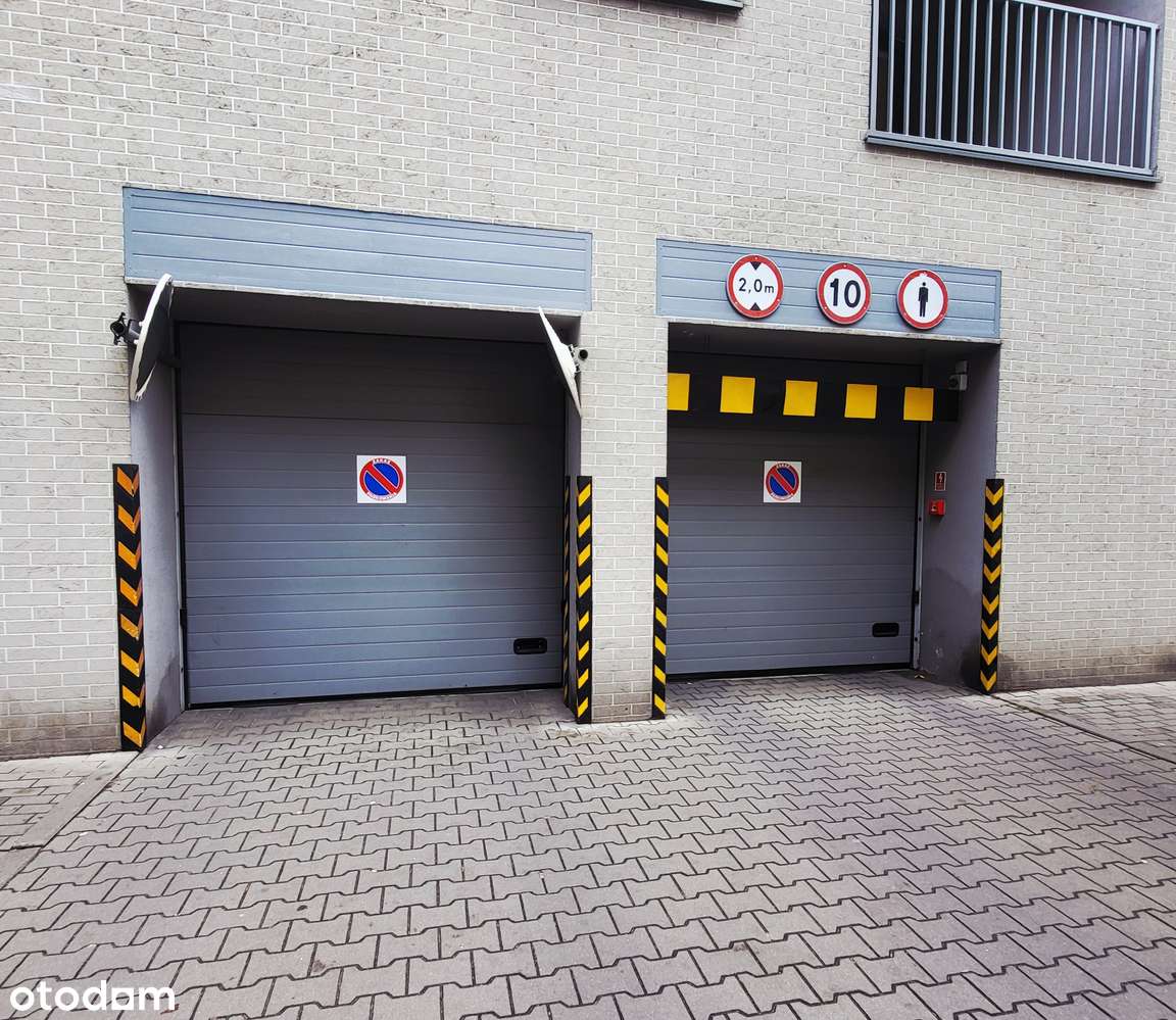 Miejsce postojowe 25 m2 na sprzedaż - Poznań, Wilda-1