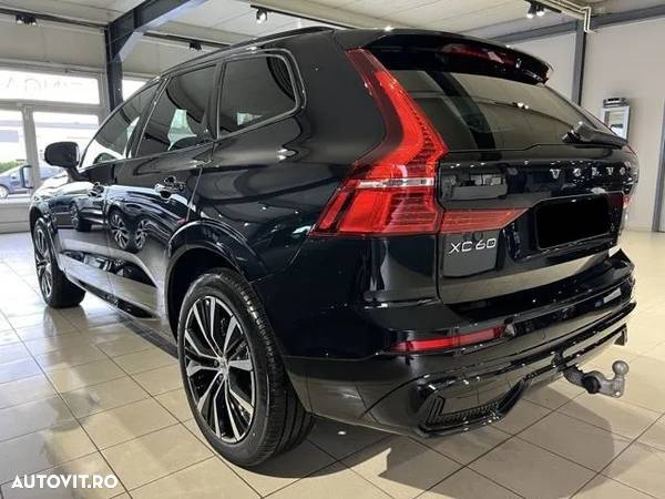 Volvo XC 60 B4 MHEV AT AWD Plus Dark - 5