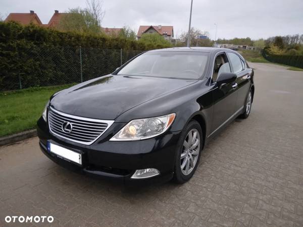 Lexus LS 460 Prestige - 23