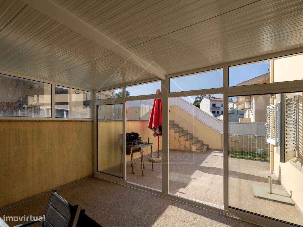 Moradia T4 Independente com Piscina, Ginásio e Garagem para 4 Carro...-42