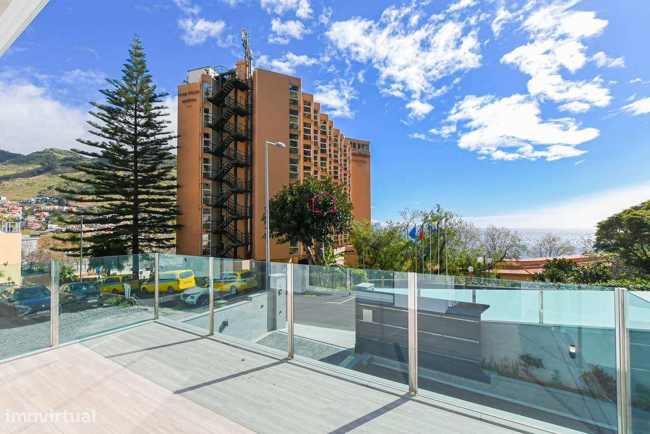 Moradia - T4 - Machico-38