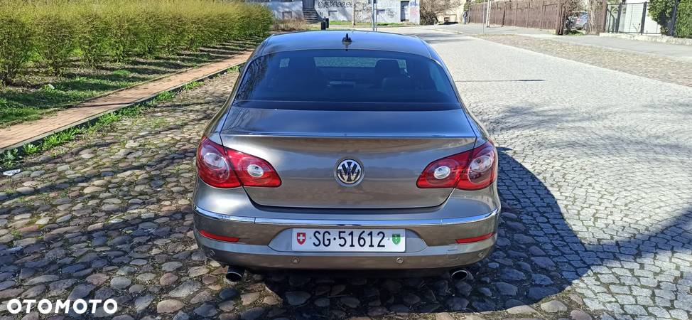 Volkswagen Passat CC - 10