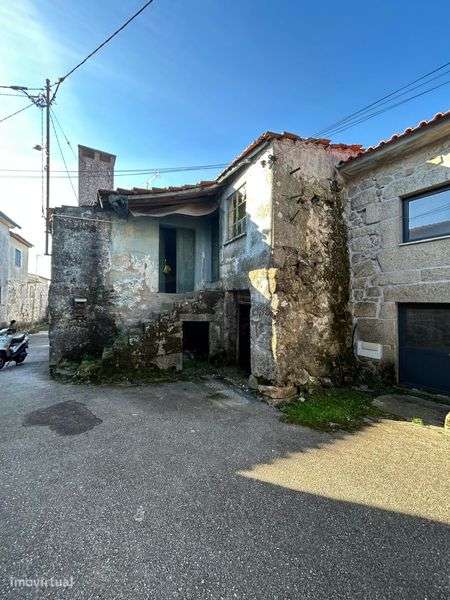 Moradias para restaurar - Grande imagem: 2/11