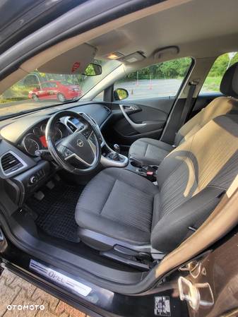 Opel Astra IV 1.4 T Enjoy - 12